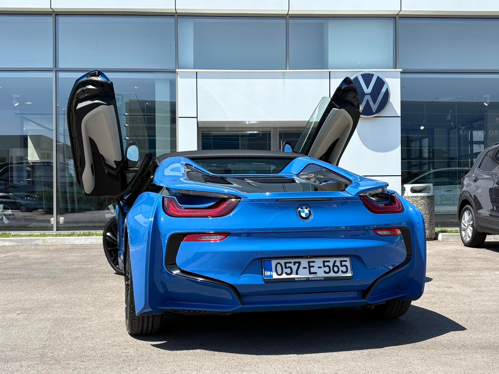 BMW i8 2