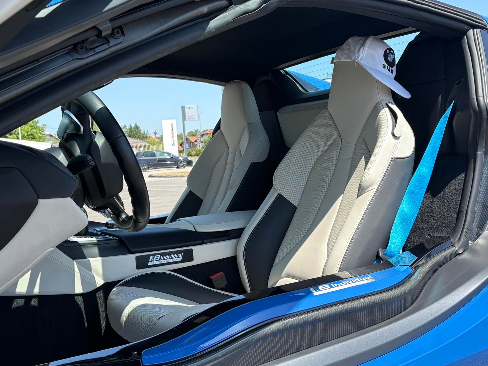 BMW i8 3
